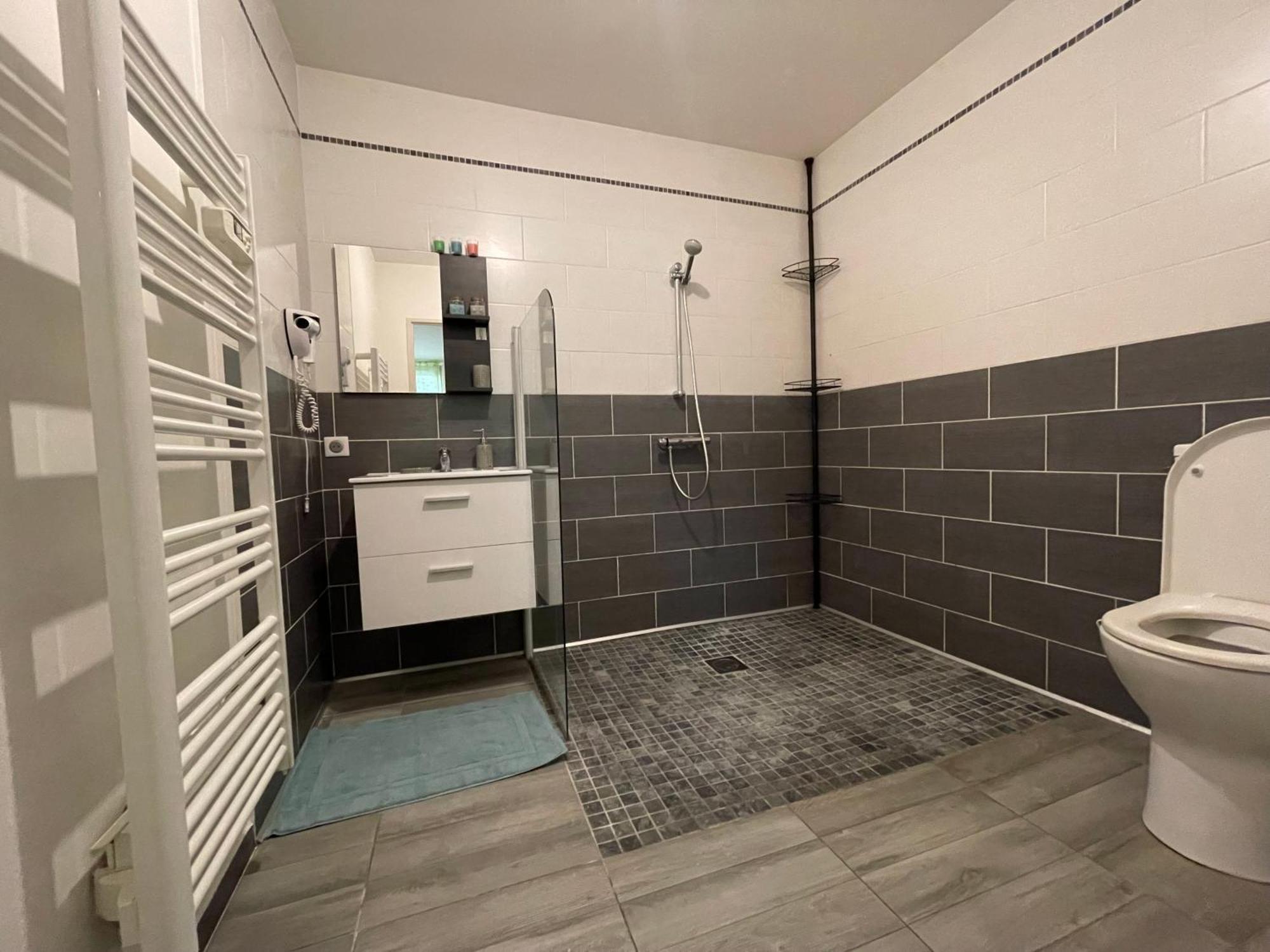 Appartement Macon Proche Gare Et Centre-Ville Eksteriør bilde
